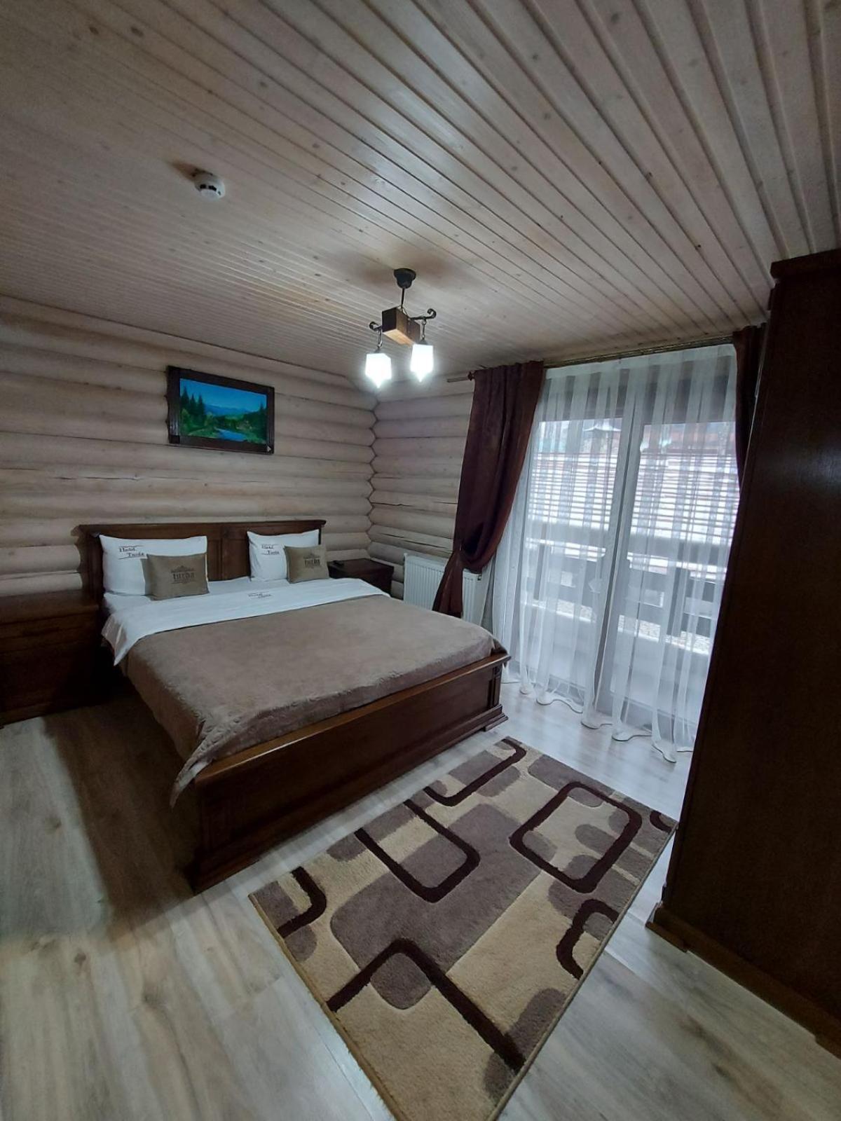 Guest House Turda Буковел Стая снимка