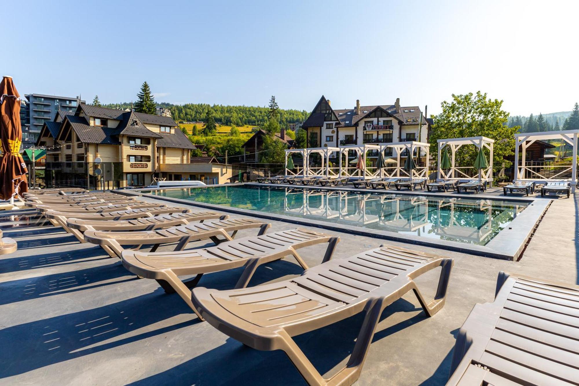 Guest House Turda Буковел Екстериор снимка